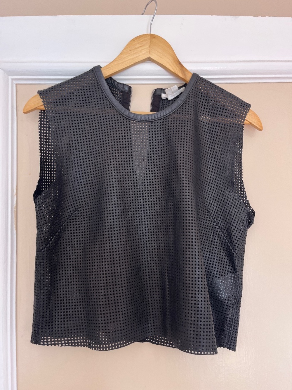 Helmut Lang Black Perforated 100% Lamb Leather Sleeveless Top Womens S Boxy Moto